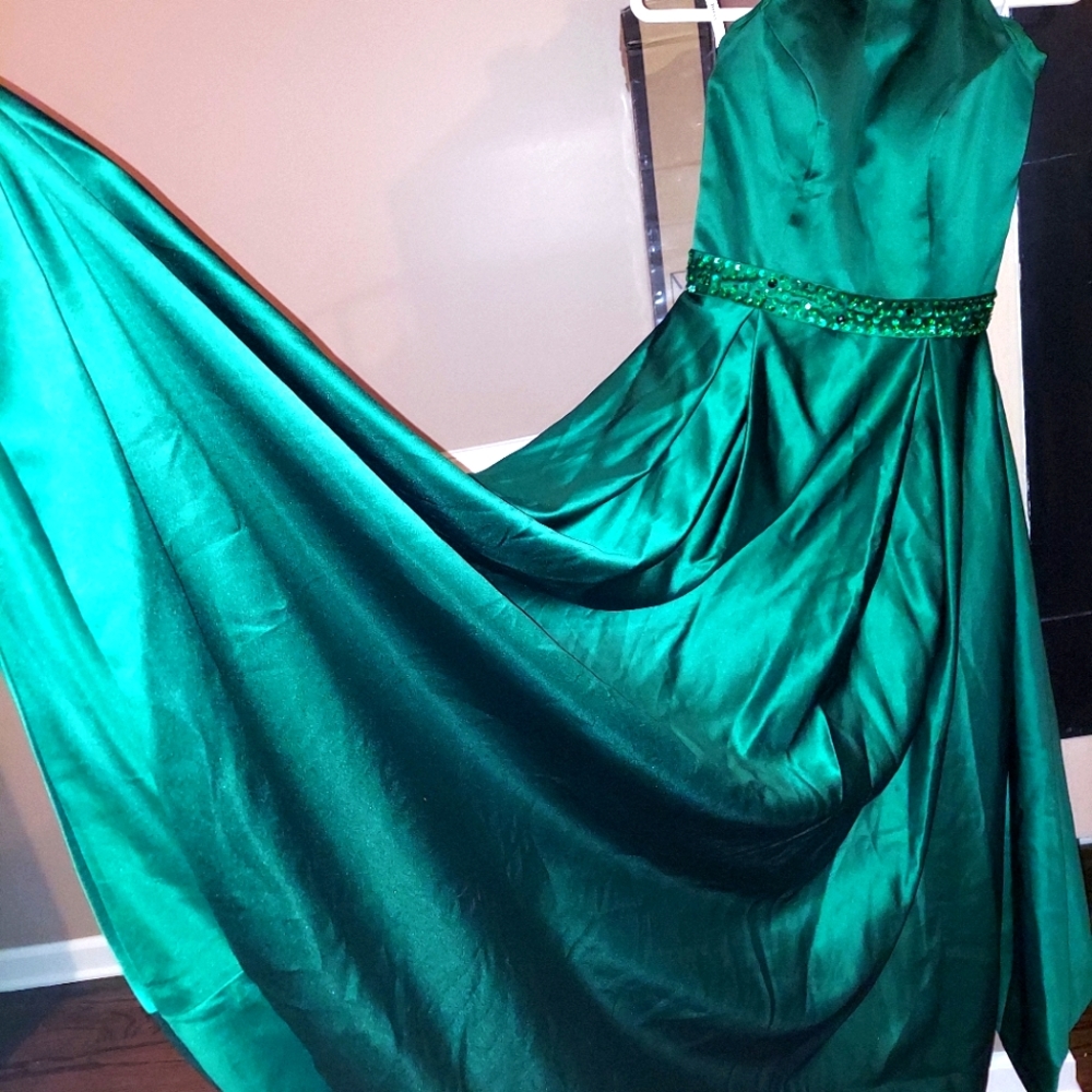 Beautiful 😍 👗 dress